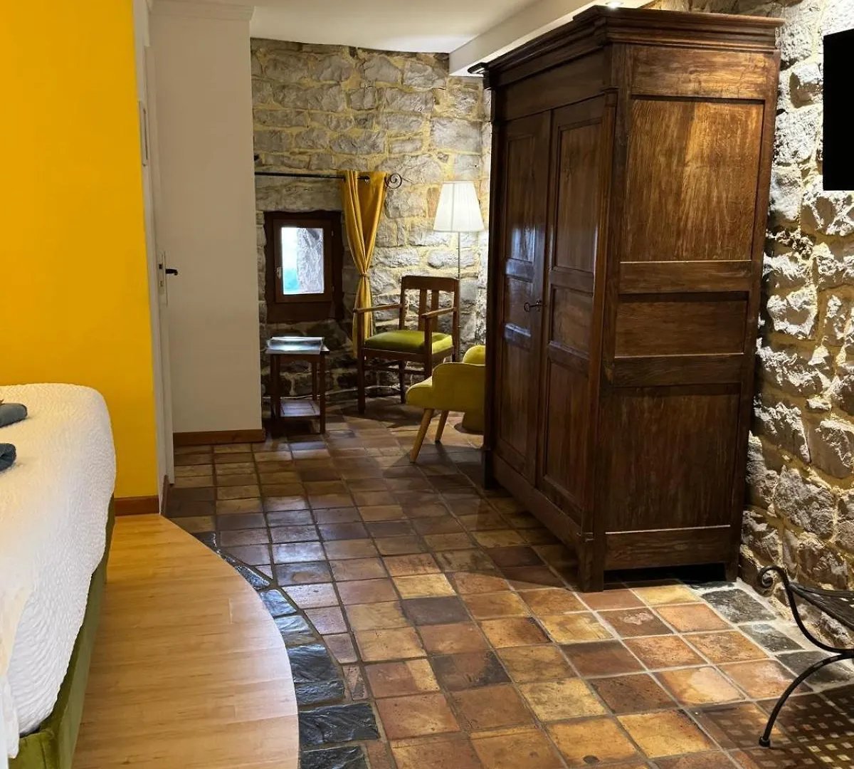 B&B Maison des Etoiles Chambre d'hôtes Adult Only Verrieres  0*, Verrieres (Aveyron)